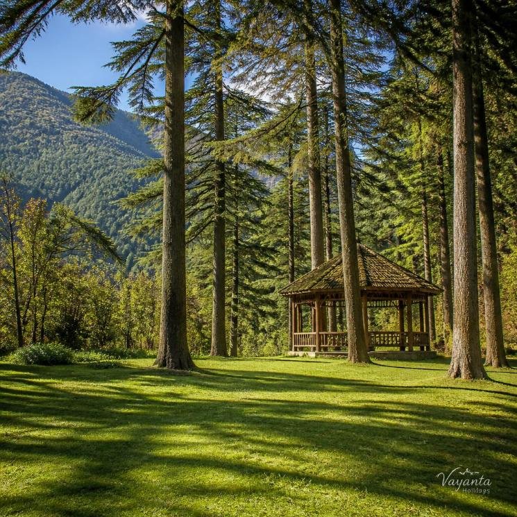 Kempty Falls and Dhanaulti photo 2