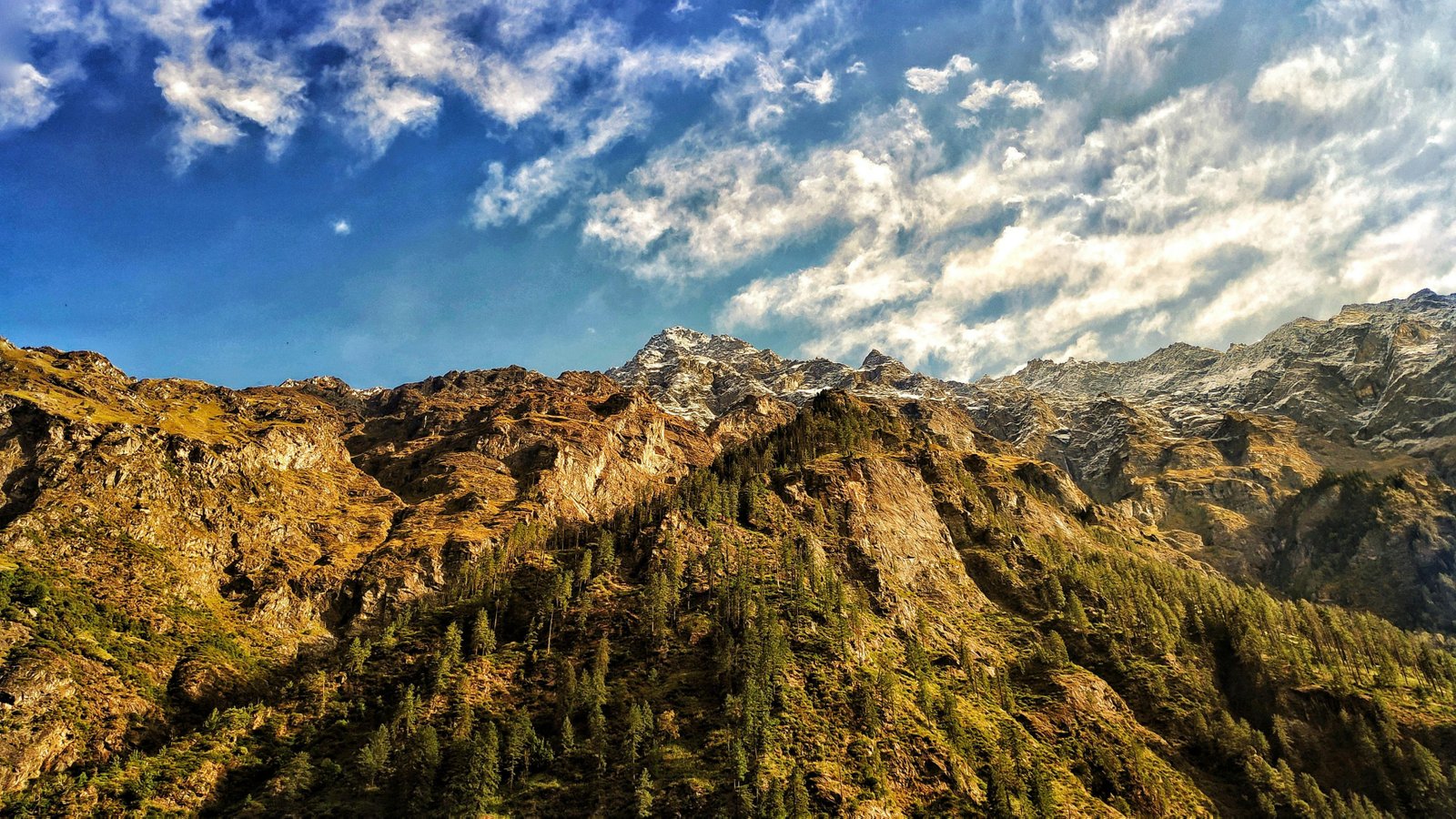 Naggar and Kullu Valley photo 2