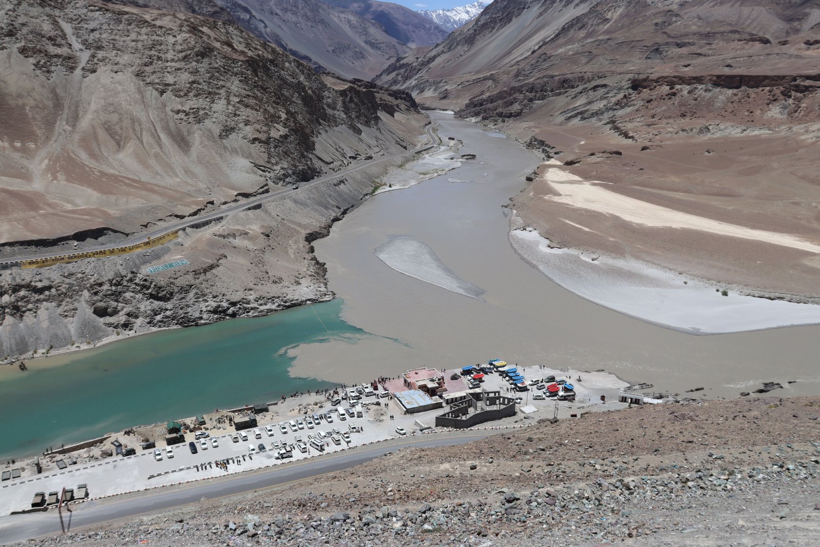 Leh to Nubra Valley photo 2