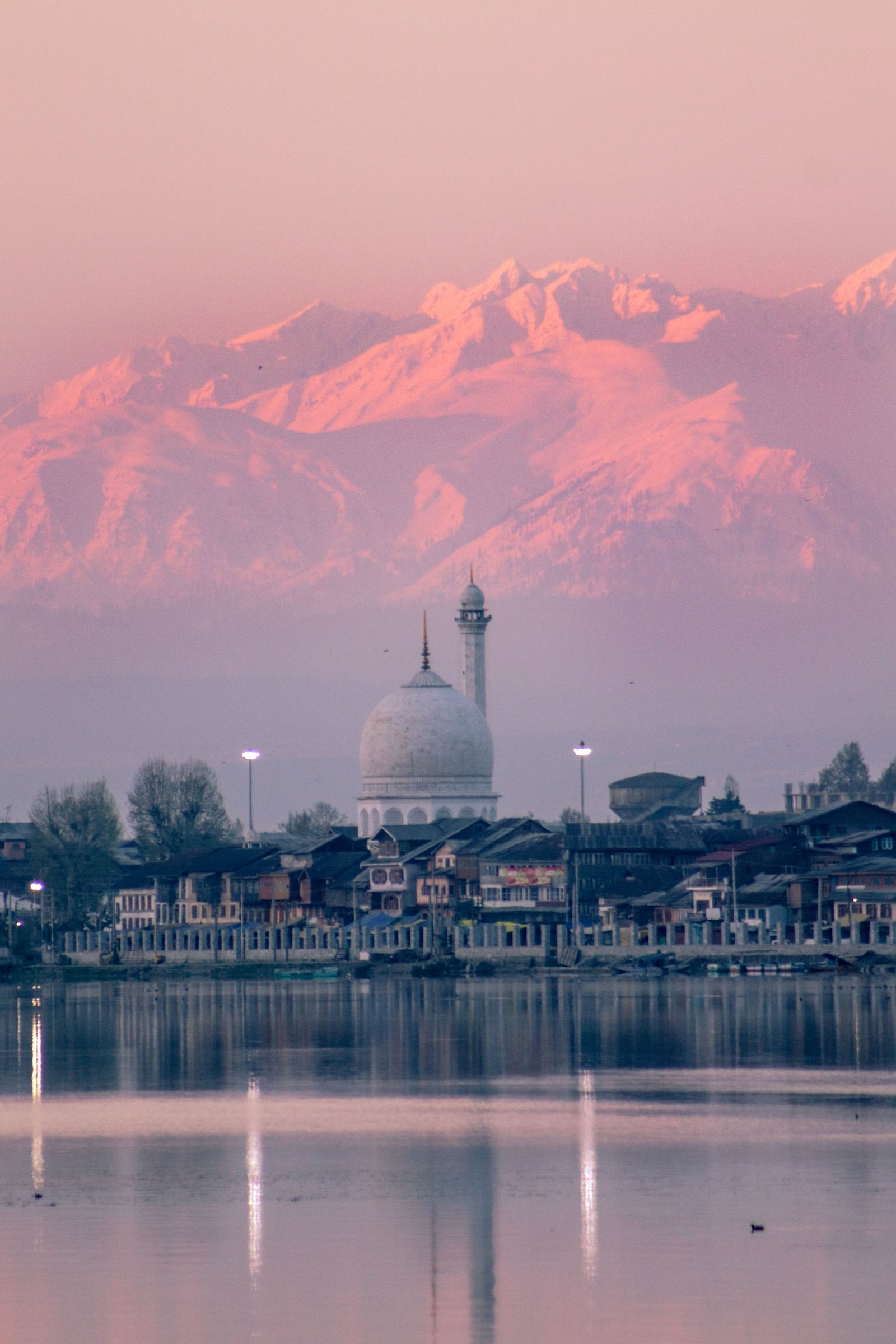 Srinagar Houseboat Welcome photo 1