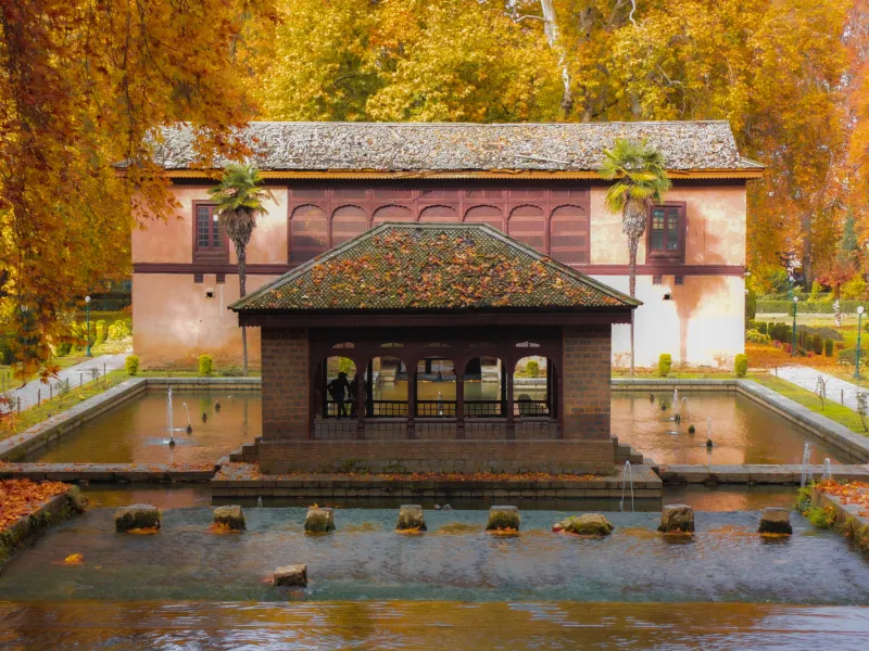 Srinagar & Gulmarg Short Escape | 3 Nights 4 Days