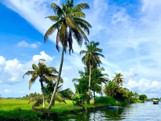 Day 2: Peralassery and Parassinikadavu Temple Tour
