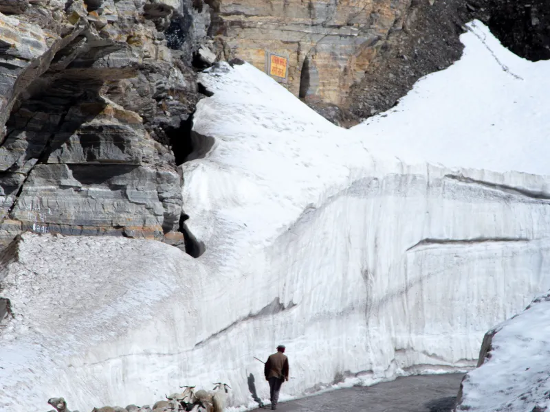 Chadar Frozen River Trek | 8 Nights 9 Days