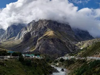 Day 5: Badrinath and Mana